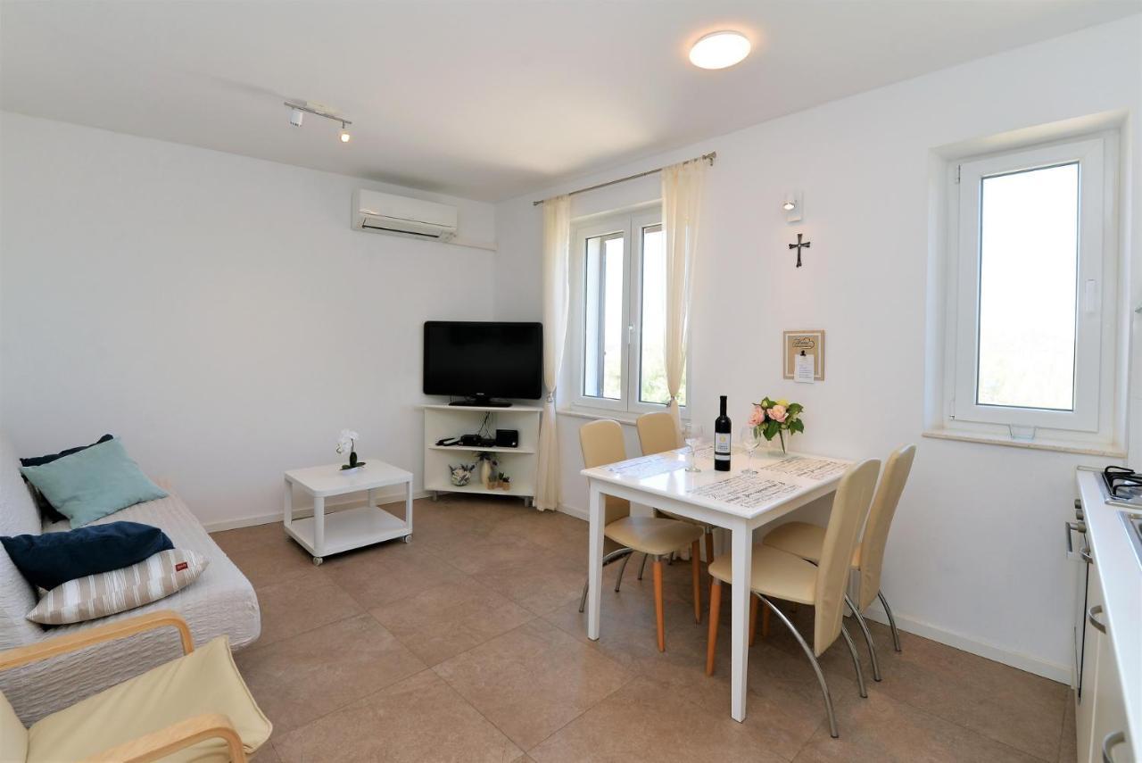 Beach Apartment Vami With Sea View Μούρτερ Εξωτερικό φωτογραφία